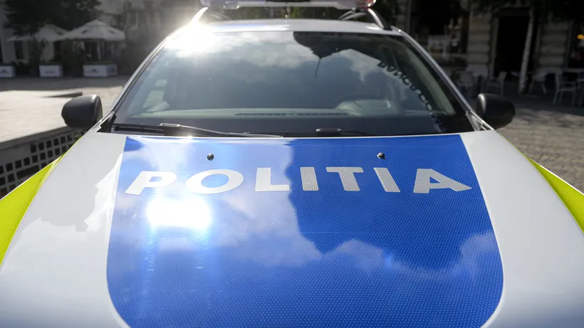 Un tânăr aflat sub escortă s-a înjunghiat cu un cuțit în sediul poliţiei. IPJ Botoșani a deschis o anchetă