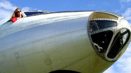 Povestea Mariei din Rusia, tânăra cu doctorat care restaurează un avion sovietic Tupolev. „Sigur că visez să-l văd zburând