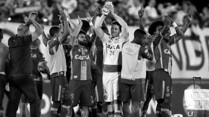 Bilanțul tragediei aviatice din Columbia, în care au murit aproape toți fotbaliștii unei echipe braziliene, a fost revizuit la 71 de morți