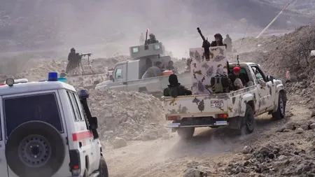 Coaliția saudită a lansat un atac asupra unui port din Yemen din cauza unui transport suspect de armament