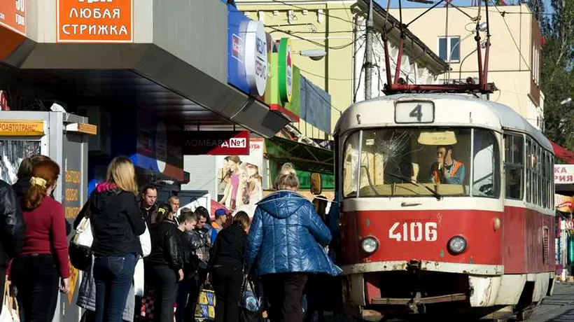 Centrele comerciale din zonele de conflict din Ucraina au început să accepte rubla rusă