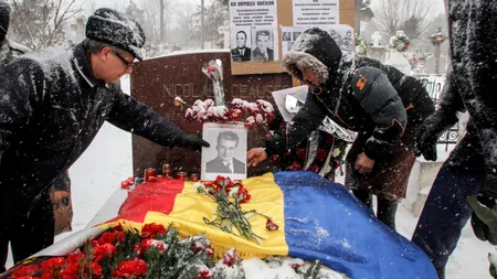 Mulți tineri născuți după 1990 sunt convinși că se trăia mult mai bine în comunism. Un istoric explică fenomenul: Doar părțile pozitive sunt amintite