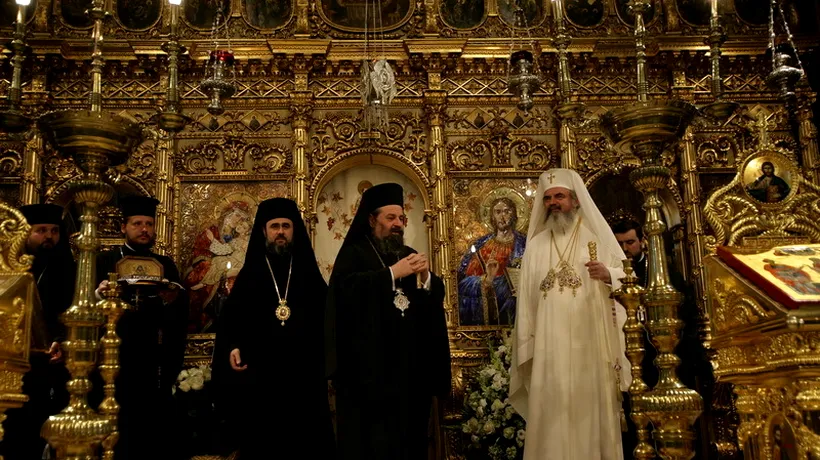 Crăciunul la TVR: Liturghia de la Catedrala Patriarhală, transmisiuni de la Vatican și spectacole
