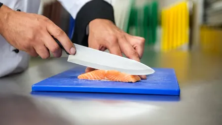 Cum se gătește un SOMON delicios, în doar 20 de minute, folosind doar cinci ingrediente