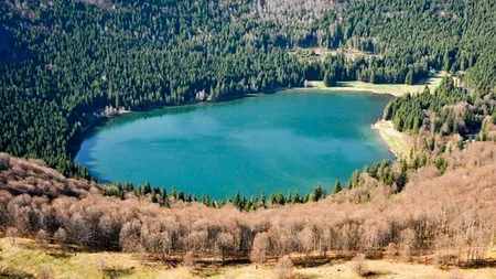 Județul din România cu de toate. Lacul din VULCANUL ADORMIT