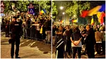 A 12-a noapte de proteste în fața Arestului Central, pentru susținerea lui Călin Georgescu. Mulțimea de oameni scandează intens și flutură tricolorul
