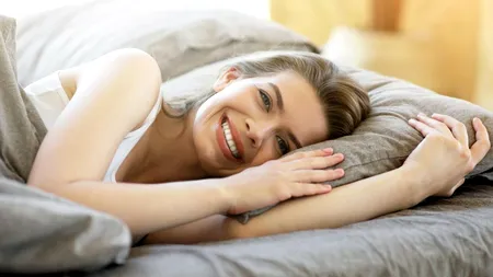 Șapte obiceiuri matinale recomandate de nutriționiști care te pot ajuta să SLĂBEȘTI cu rezultate reale și durabile