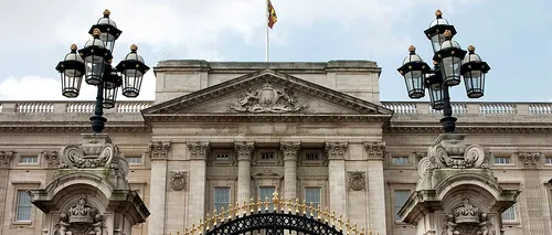 Cel mai neinspirat hoț din istorie! A vândut pe Ebay obiectele furate de la Palatul Buckingham!