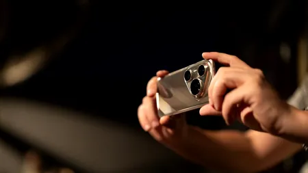 (P) Când scena e departe, HUAWEI Pura 80 Ultra o aduce mai aproape: spectacole din Amfiteatrul TNB, vizibile din Piața Universității