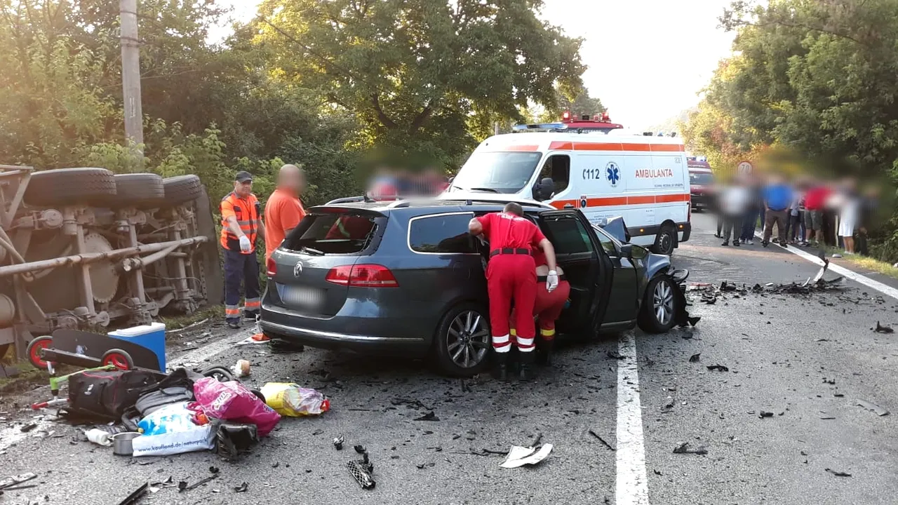 Accident grav pe Valea Oltului. Șoferul a adormit la volan