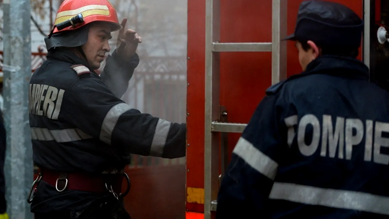 Incendiu la un bloc de pe Calea Dorobanților