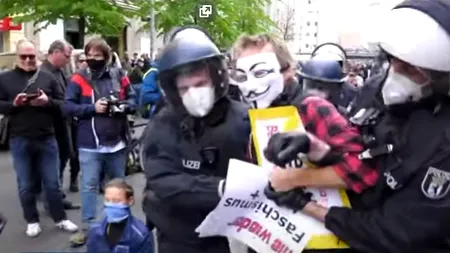 BERLIN. Proteste în Germania împotriva restricțiilor guvernamentale