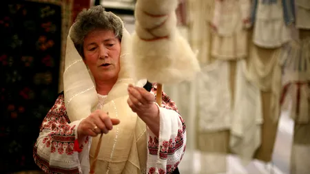 Târgul de Ie Românească din București își prelungește expoziția până miercuri