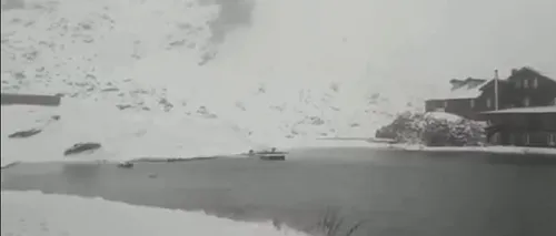 Iarna și-a intrat în drepturi: Stratul de zăpadă a atins 22 de centimetri la Bâlea Lac / Avertismentul salvamontiștilor - VIDEO