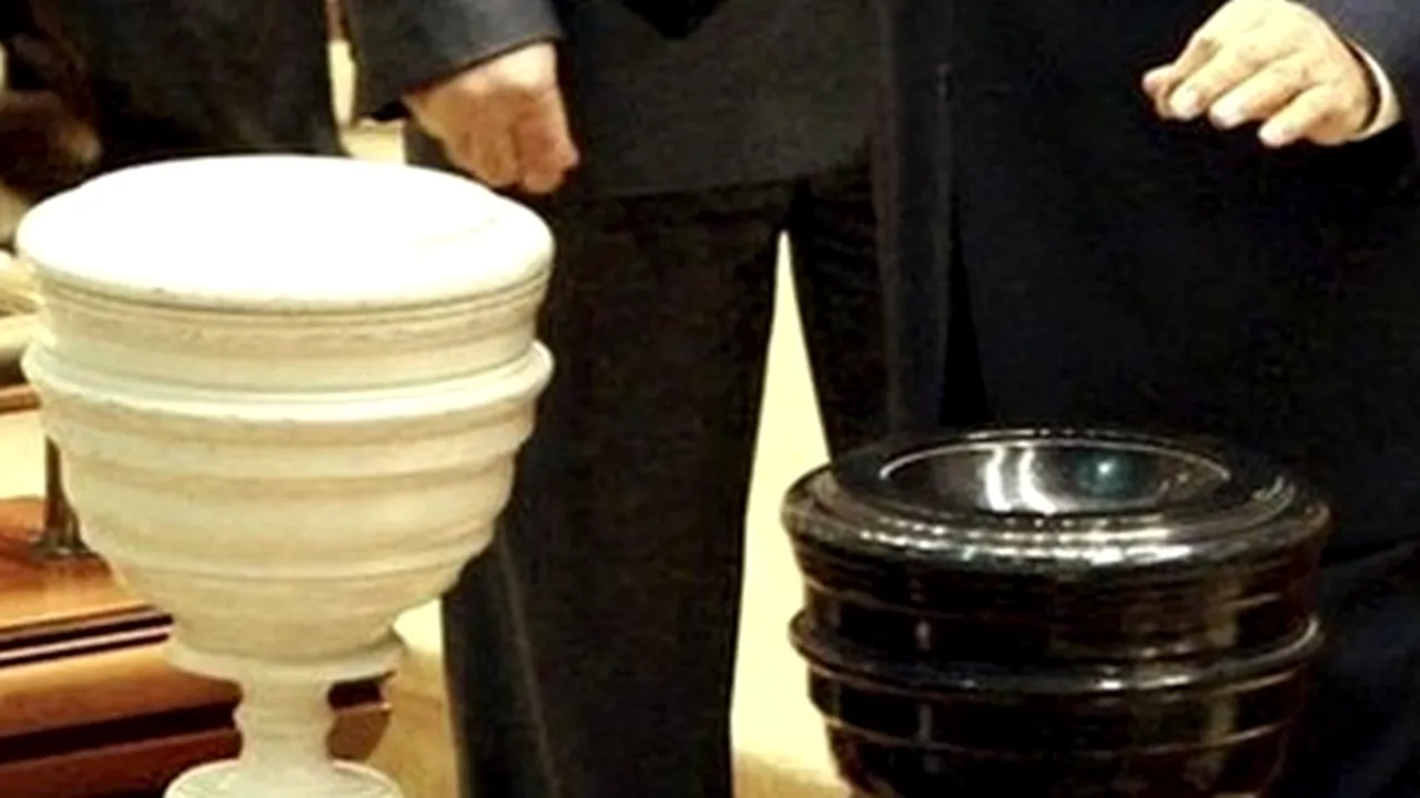 Moțiunea de cenzură. Genul demersului: comÃ©die