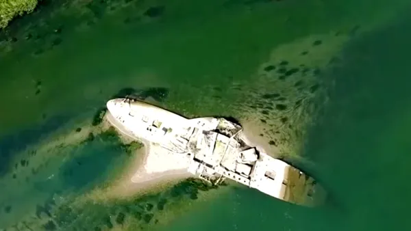Seceta extremă din Serbia a scos la suprafață „Titanicul de pe Sava”. Povestea epavei unui vapor construit în 1913 și scufundat de o mină germană în 1945