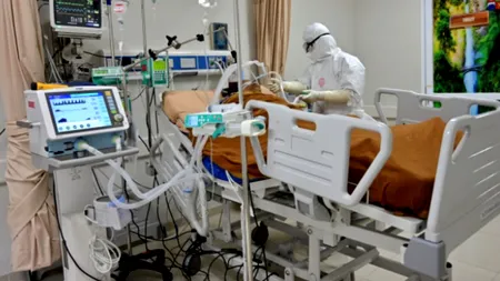 Avertismentul unui medic ATI înainte de Crăciun: ”Mai bine respectăm niște reguli simple, decât să ajungem cu o sondă în gât sau într-un sac negru”