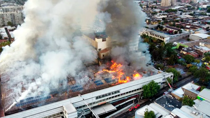 Un incendiu major a izbucnit într-un spitalul Covid din Chile: 350 de pacienţi au fost evacuaţi. Nu s-au raportat victime
