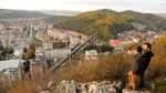 Singurul oraș din Romania care se întinde pe 3 nivele de altitudine și are 3 gari distincte