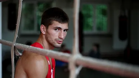 Bogdan Juratoni va boxa cu fractură de piramidă nazală la CM din Kazahstan