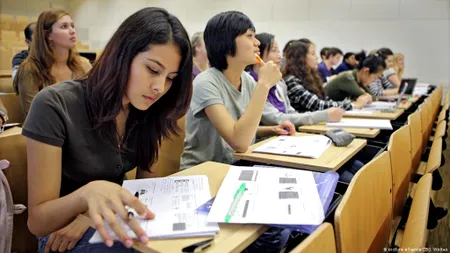 Studenții, nemulţumiţi de măsurile adoptate pentru redeschiderea universităţilor. Aceștia cer aviz din partea DSP