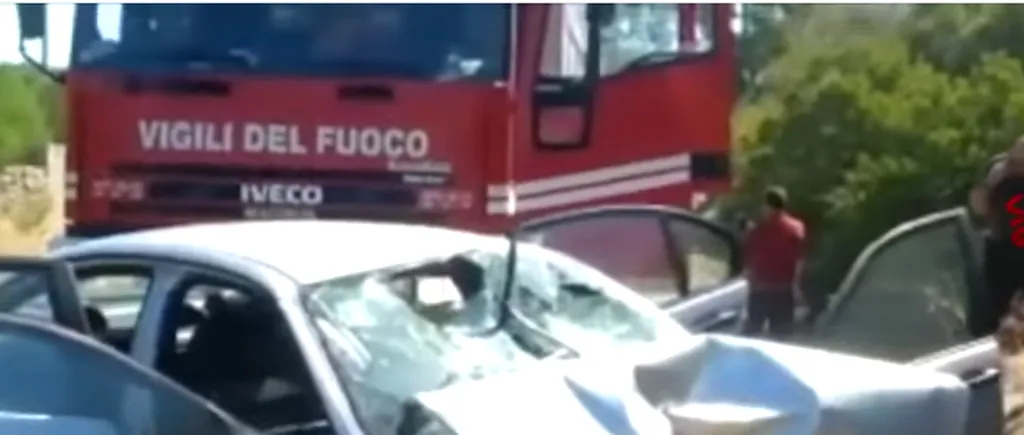 Trei români, la spital, după ce și-au făcut praf BMW-ul în Italia. O femeie este în stare gravă. VIDEO