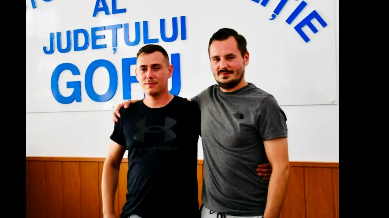 Doi frați, despărțiți de părinți în urmă cu 30 de ani, s-au regăsit. Unul dintre ei a fost abandonat de mamă / „Am găsit acel copil pe peronul gării”