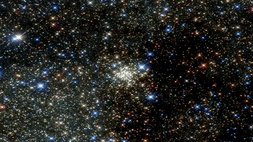 Cum arată cel mai aglomerat loc din Calea Lactee, surprins de Telescopul Hubble