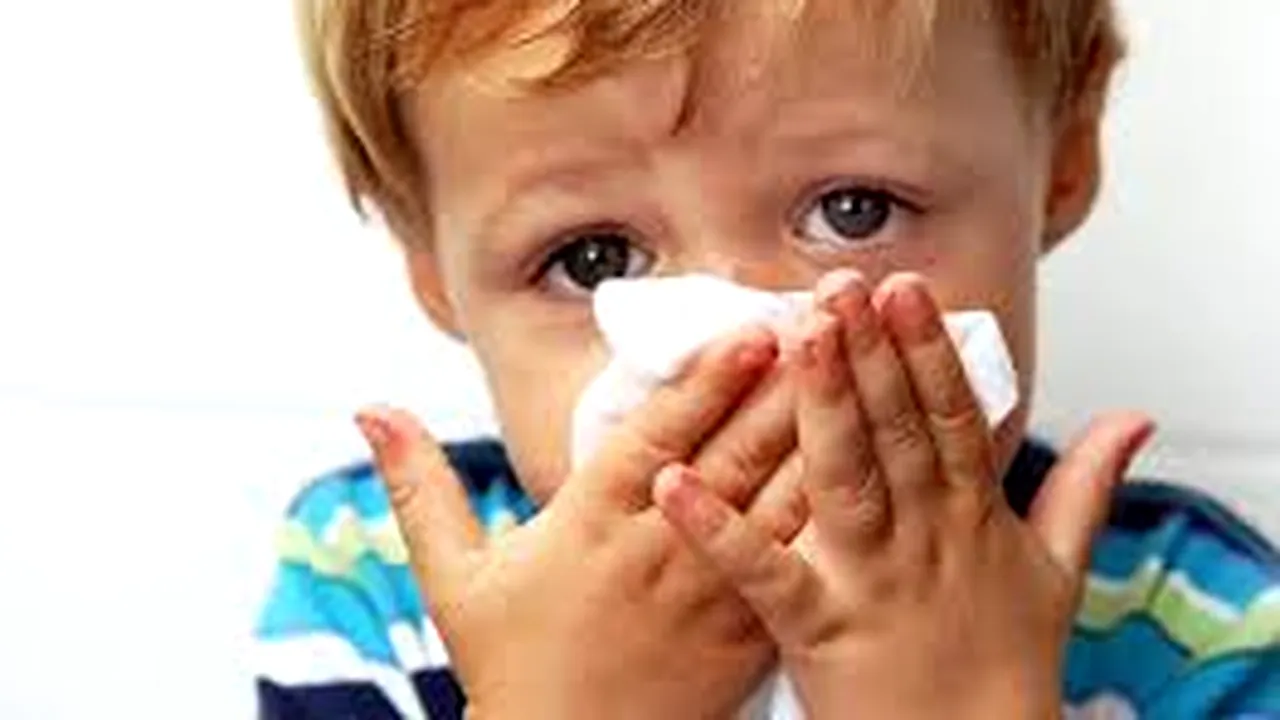 STUDIU. Infecția cu coronavirus la copii s-ar putea să nu înceapă cu o tuse. Ce spune o nouă cercetare despre simptomele și modalitatea de transmitere la copii