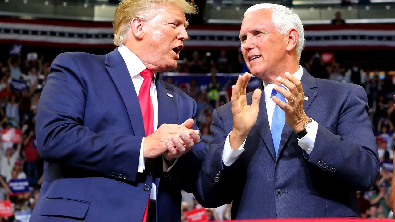 Mike Pence, convocat la Casa Albă din cauza unei „situații de urgență