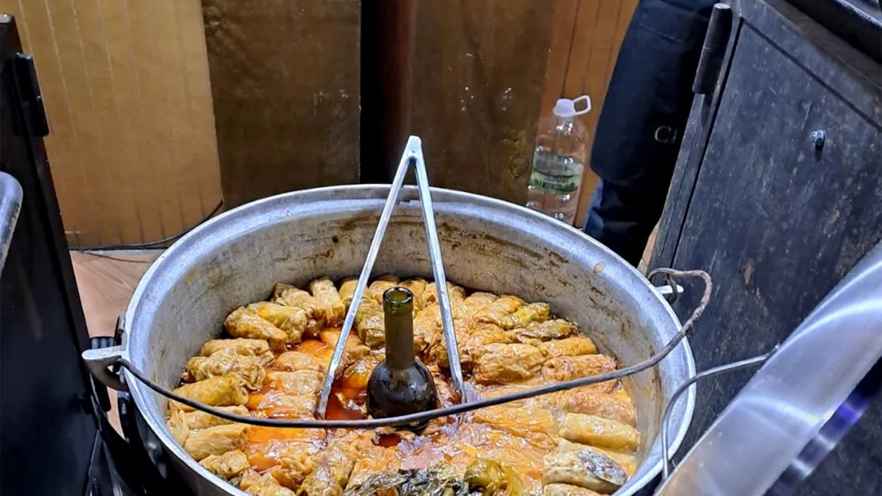 Rețeta tradițională a sarmalelor de Paște din zona Moldovei. Secretul unui gust ca pe vremea bunicii