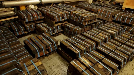 GALERIE FOTO: Peste 1.500 de lingouri de argint au fost recuperate din epava unei nave scufundate în Atlantic