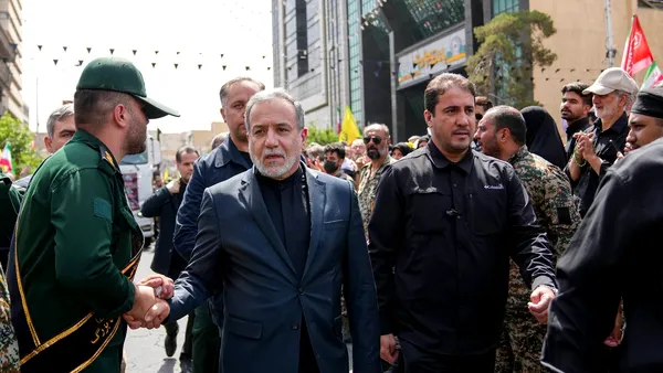Ministrul iranian de Externe avertizează că BOMBARDAMENTELE americane au provocat „daune serioase” asupra instalației nucleare Fordo