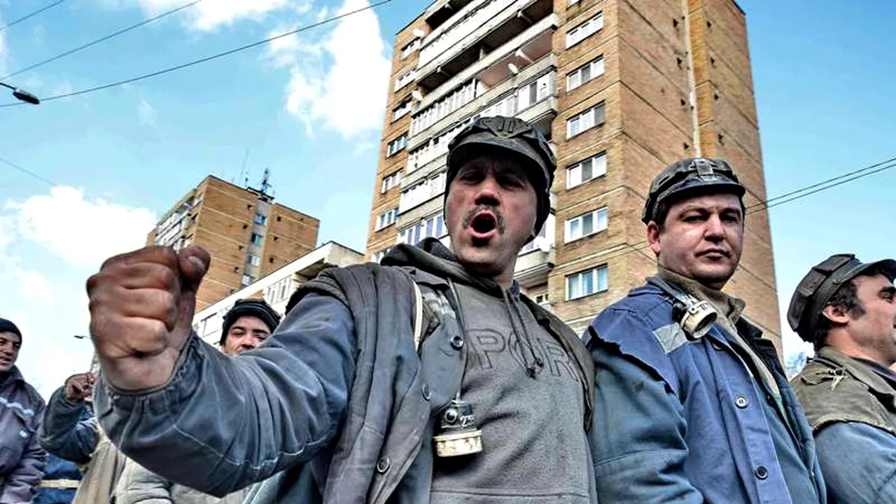 Tichete cadou de sărbători în valoare de 350 de lei, pentru minerii din Valea Jiului