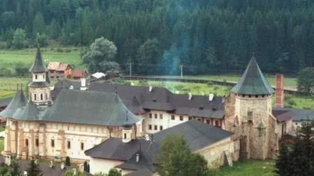 Cât a costat reabilitarea Mănăstirii Putna