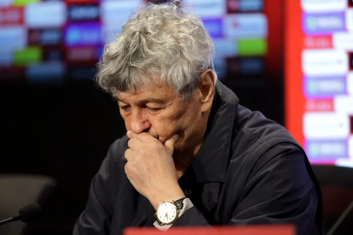 Cum evoluează starea lui Mircea Lucescu. „Se află în stare foarte gravă, dar echipa face toate eforturile pentru a-l salva”