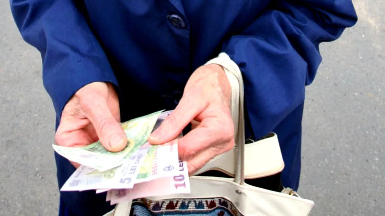 Câți lei primește PENSIE un român care a muncit în Spania. Care este suma minimă acordată de stat
