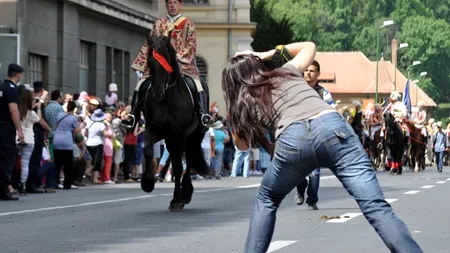 Am fost anul acesta la sărbătoarea Junilor din Brașov și am văzut ROMÂNIA FRUMOASĂ. REPORTAJ GÂNDUL