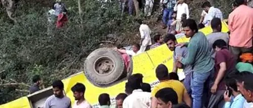 Tragedie în India. Un autobuz școlar a căzut într-o prăpastie. Cel puțin 27 de copii au murit