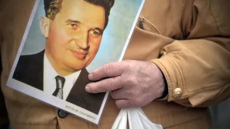 Mai bine viu, decât comunist!