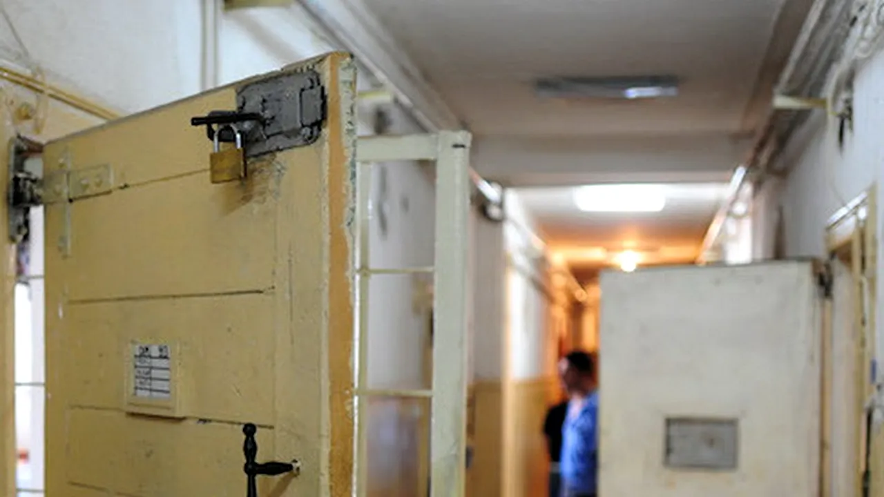 Administrația Națională a Penitenciarelor organizează concurs pentru 14 posturi de preot și 12 de medic
