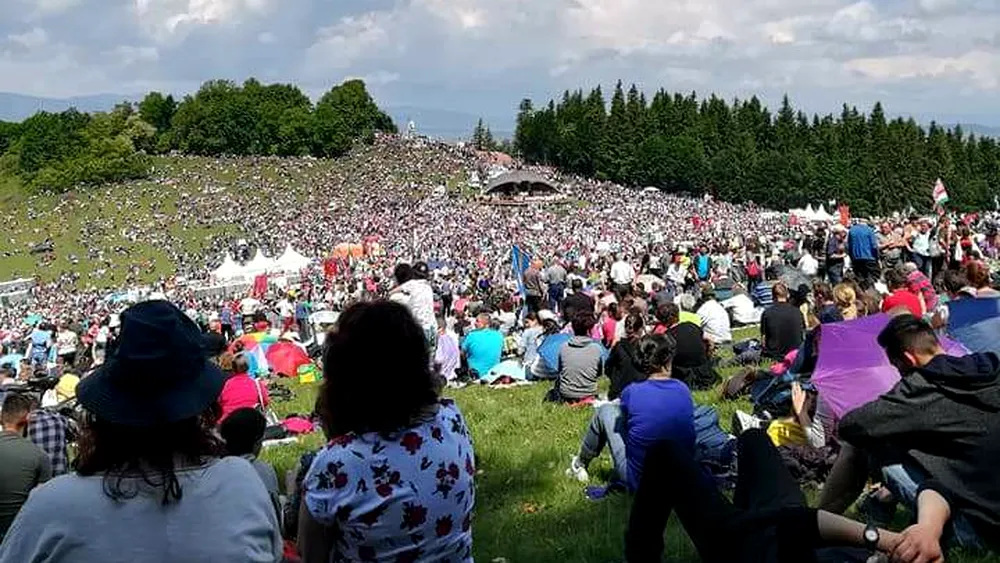 156 de pelerini au avut nevoie de asistență medicală la procesiunea de la Şumuleu Ciuc. Numărul participanților a fost de 330.000