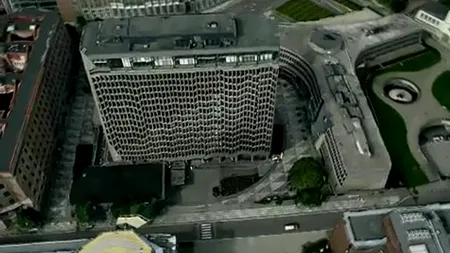 Daily Mail: Google și Apple folosesc AVIOANE DE SPIONAJ pentru realizarea unor hărți 3D