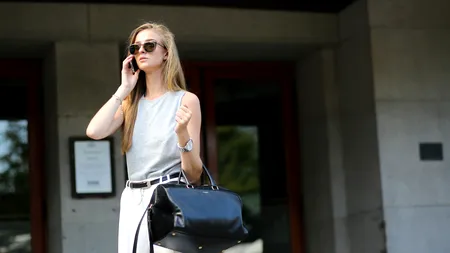 Surpriză pentru cei care sună la acest număr din Suedia. Cine răspunde la telefon