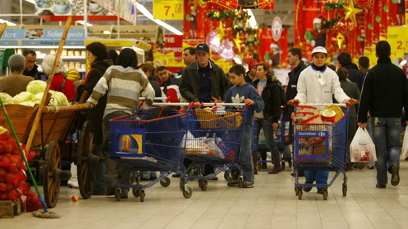Masa de Crăciun. Cât costă ACELAȘI COȘ DE PRODUSE la Mega Image,  Billa, Auchan, Carrefour, Cora și Kaufland