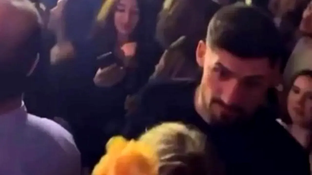 Ce SANCȚIUNI au primit Alexandru Albu și Andrei Borza! Cei doi au petrecut într-un club de noapte după înfrângerea Rapidului