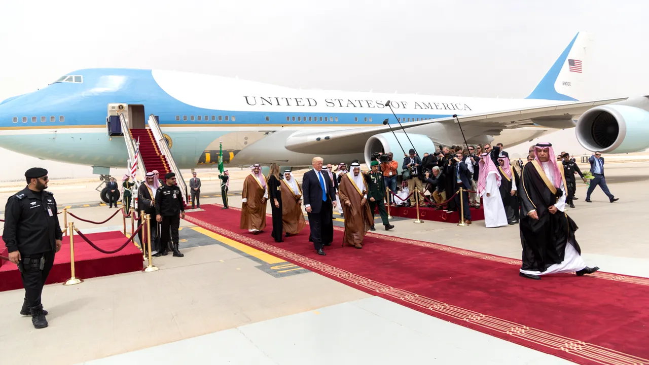 Aeronava Air Force One care a transportat 6 președinți americani în ultimii 35 de ani va fi retrasă din serviciu
