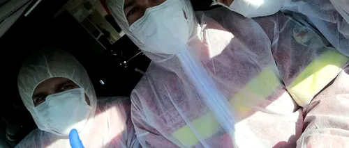 RISC DE CONTAMINARE. Paramedicii de pe SMURD, intervenție la un pacient suspect de coronavirus în costume de zugrav/ Dispecerul de la 112 i-a trimis la caz