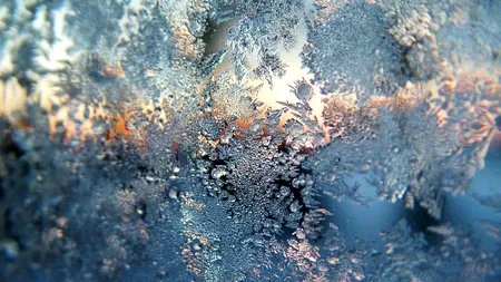 Val de aer polar peste România, în martie 2026. Fenomen de inversiune termică: revine iarna?