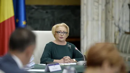 Doamna Dăncilă ne-ar lăsa, dar nu ne merită nimeni
